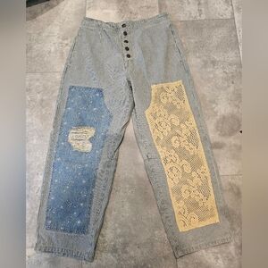 Oli & Hali Boutique Pinstripe Crochet and Lace Patchwork Jeans Medium